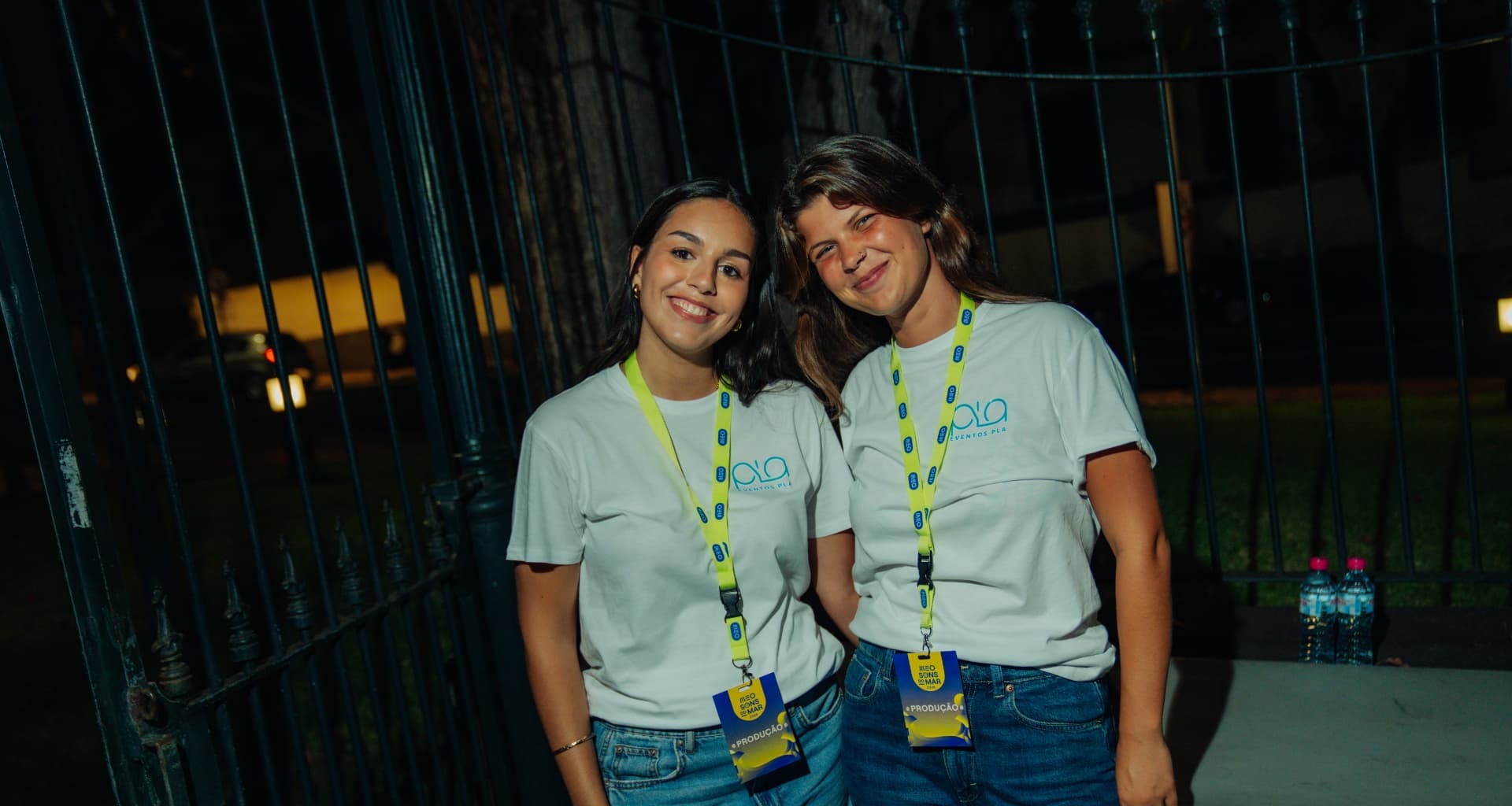 Duas colaboradoras Eventos PLA no festival MEO Sons do Mar